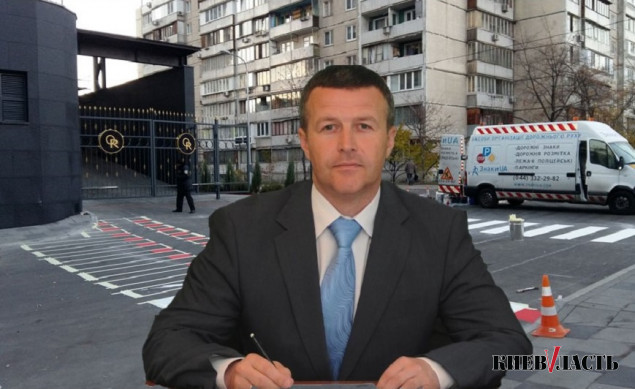 Руководство “Киевавтодора” снова уличили в воровстве на дорожной разметке