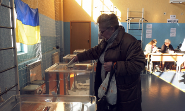 Сколько стоит купить избирателя в Василькове - расследование журналистов (видео)