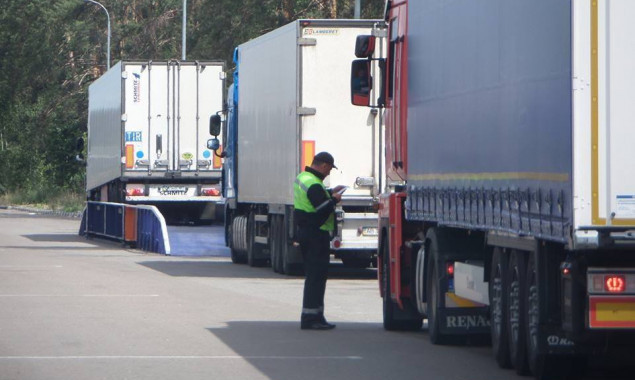 За прошлую неделю на въездах в Киев было обнаружено 10 грузовиков с перегрузом