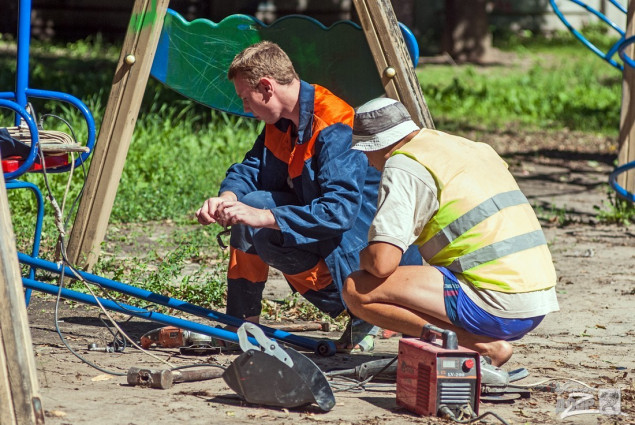 По итогам тендеров за май-июнь в Днепровском районе отремонтируют 9 детских площадок (адреса)