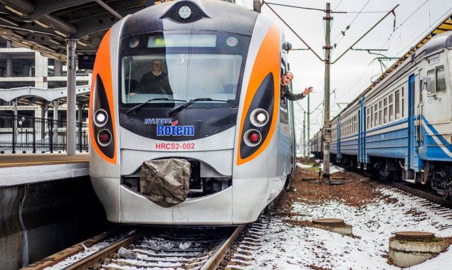 “Укрзализныця” назначила на февраль и март дополнительные рейсы поезда Интерсити+ между Киевом и Харьковом