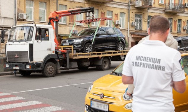 С июля прошлого года в Киеве за неправильную парковку выписали штрафов на 7,2 млн гривен