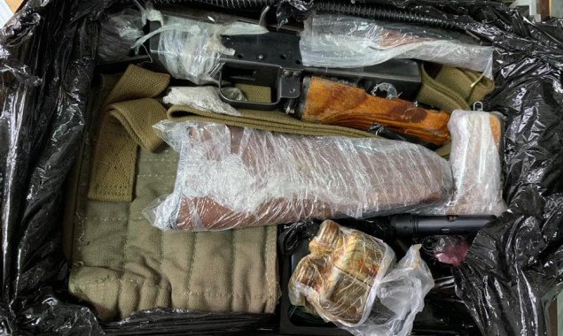 Киевские таможенники выявили 91 факт незаконного перемещения оружия и боеприпасов через границу с помощью почтовых и экспресс-отправлений