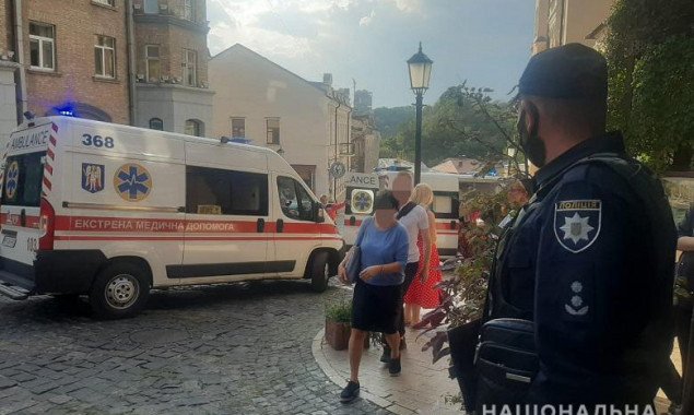 В ресторане на Андреевском спуске в Киеве прогремел взрыв (фото, видео)