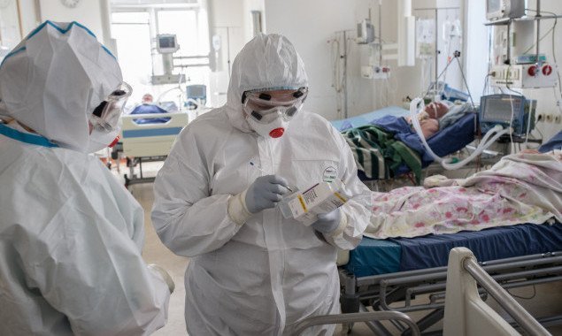 В Украине зафиксировано более 3 тысяч новых носителей коронавирусной болезни