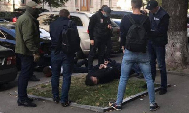 Дело подозреваемых в продаже должности помощника нардепа рассмотрят в Печерском суде Киева
