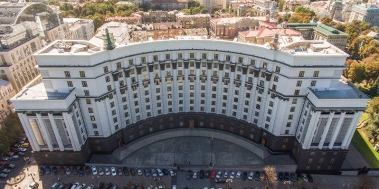 В Кабмине опасаются терактов и просят Кличко поставить шлагбаумы возле здания правительства на Грушевского