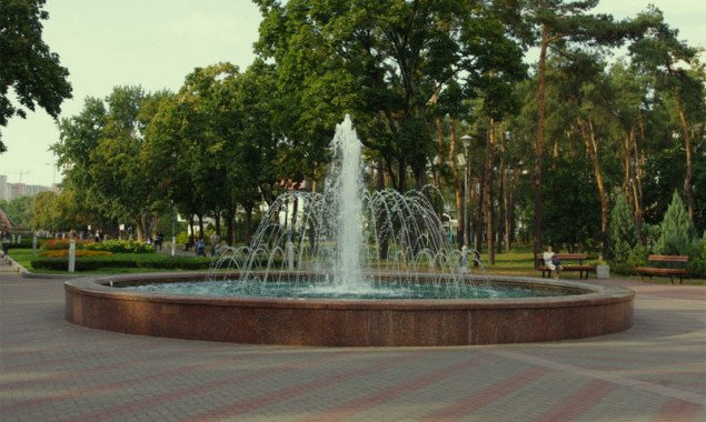 У коммунальщиков нет средств на ремонт круглого фонтана в столичном парке “Победа”