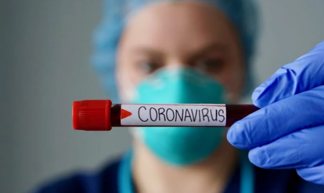 За сутки в Украине выявлено почти 8 тысяч носителей коронавируса