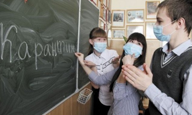 В Киеве мониторинговые группы Госпродпотребслужбы зафиксировали очное обучение в двух частных школах