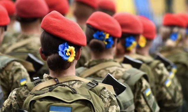 Украинки должны встать на воинский учет: перечень профессий, которых  это касается