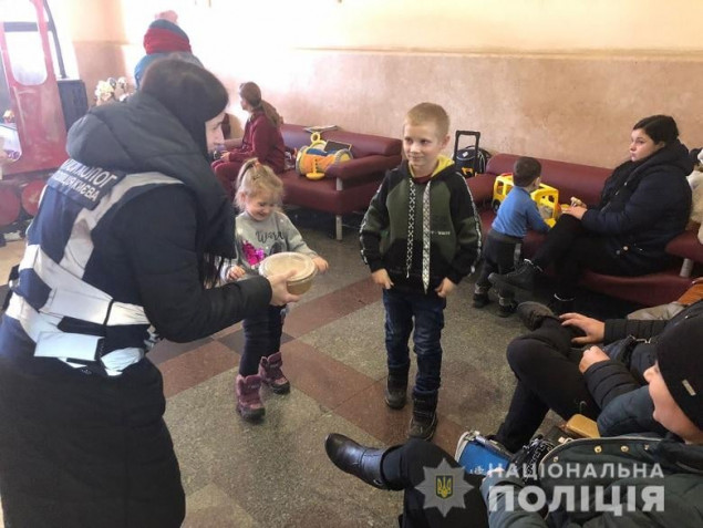 У Києві організовано онлайн-консультування психіатрів та психологів для дітей і підлітків (актуальні телефони)