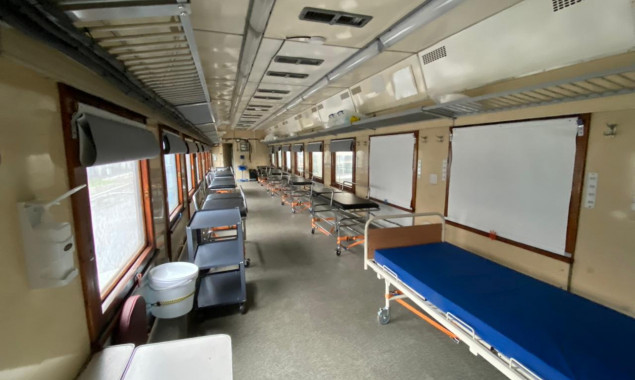 В Україні почав курсувати евакуаційний медичний потяг