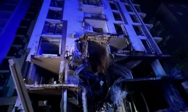 Зросла кількість постраждалих від ракетного обстрілу житлового будинку у Шевченківському районі