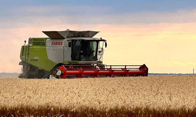 На Київщини аграрії намолотили вже понад 700 тисяч тонн зернових та зернобобових культур