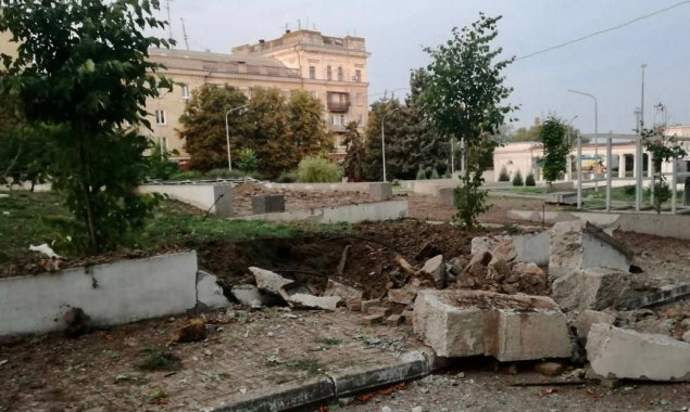 Окупанти завдали ракетного удару по житлових будинках у Дніпропетровської області прикриваючись Запорізькою АЕС