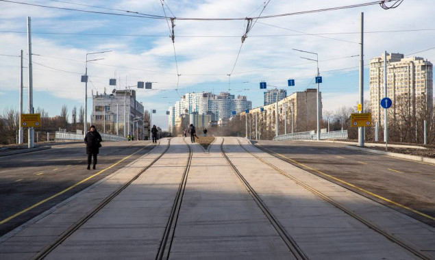 Кличко відкрив оновлений Дегтярівський шляхопровід для автотранспорту та трамваю (фото)