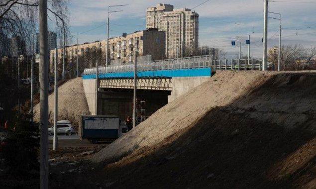 У Києві на Дегтярівському шляхопроводі до 5 квітня перекриють з’їзд до вулиці Олени Теліги (схема)