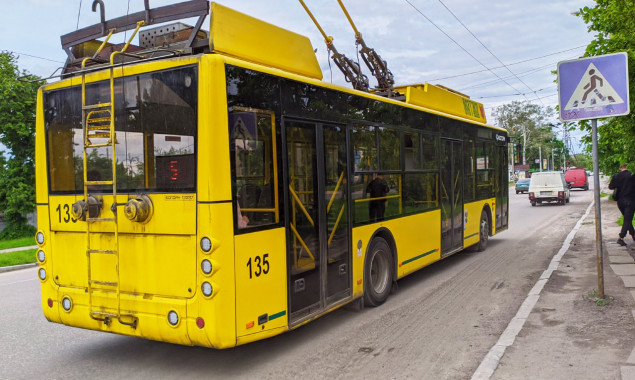 У столиці тимчасово змінено рух тролейбусів №№ 15 і 38